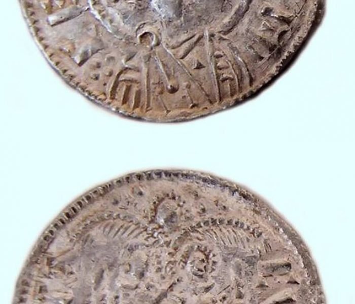 14146076-7086499-Police_investigating_an_illegal_trade_in_historic_treasures_have-m-39_1559232810551
